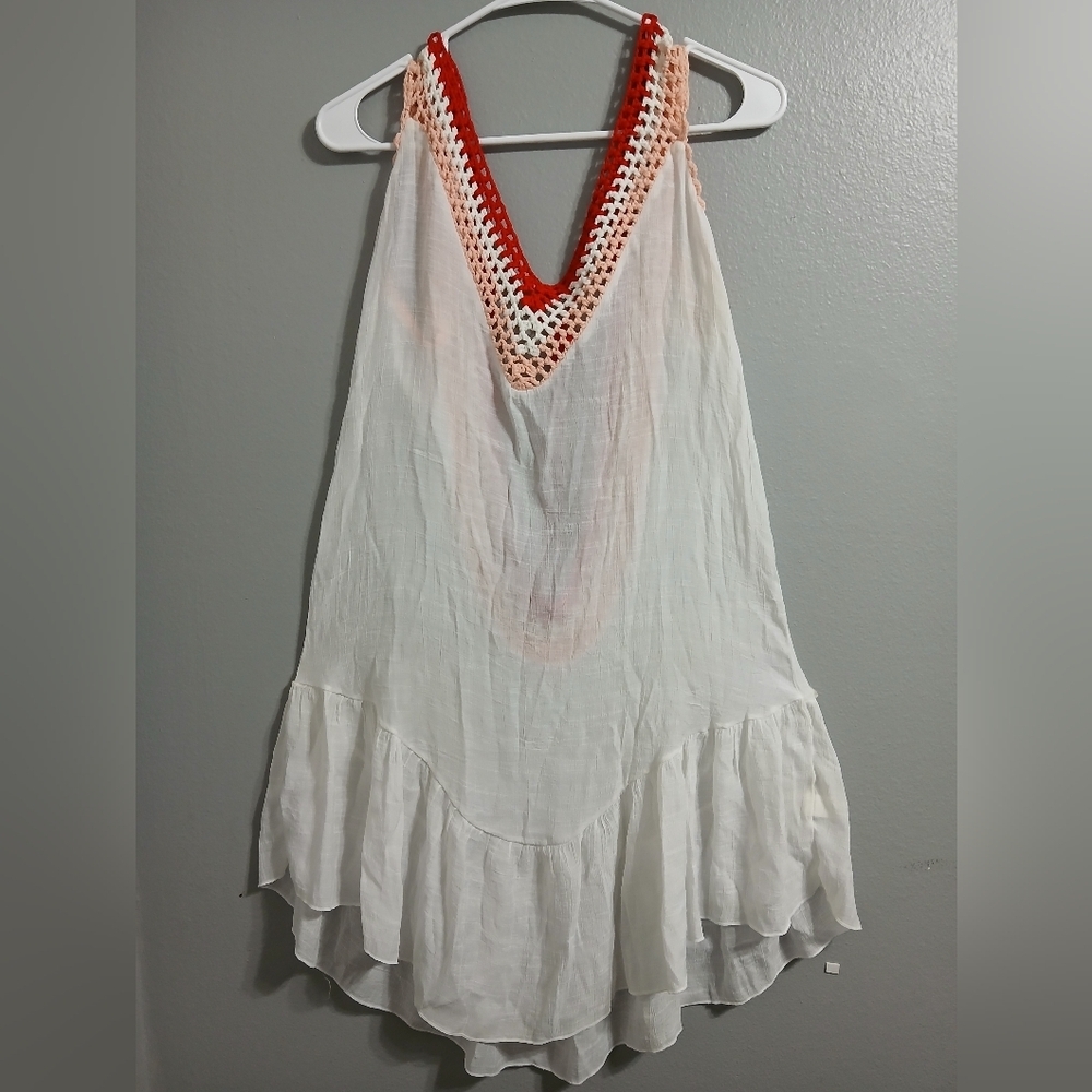 Cupshe White and Pink Ruffle Hem Swim Coverup - Picture 5 of 13